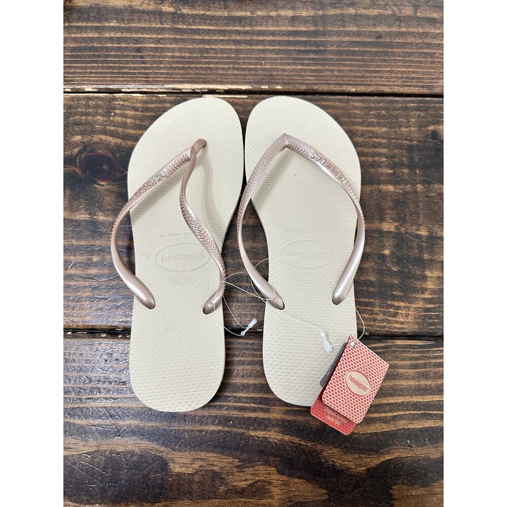 Havaianas Sand Grey Light golden flip flops size 11/12
